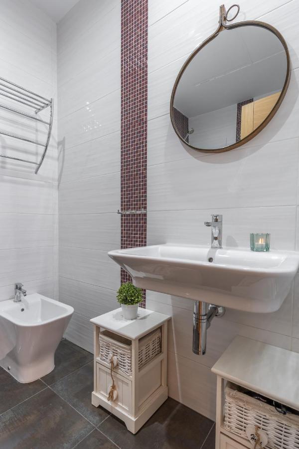 Tuguest Postigo II Catedral Apartment - Free Parking Granada Luaran gambar