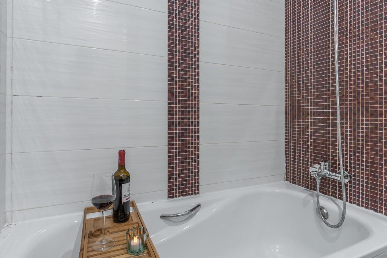 Tuguest Postigo II Catedral Apartment - Free Parking Granada Luaran gambar