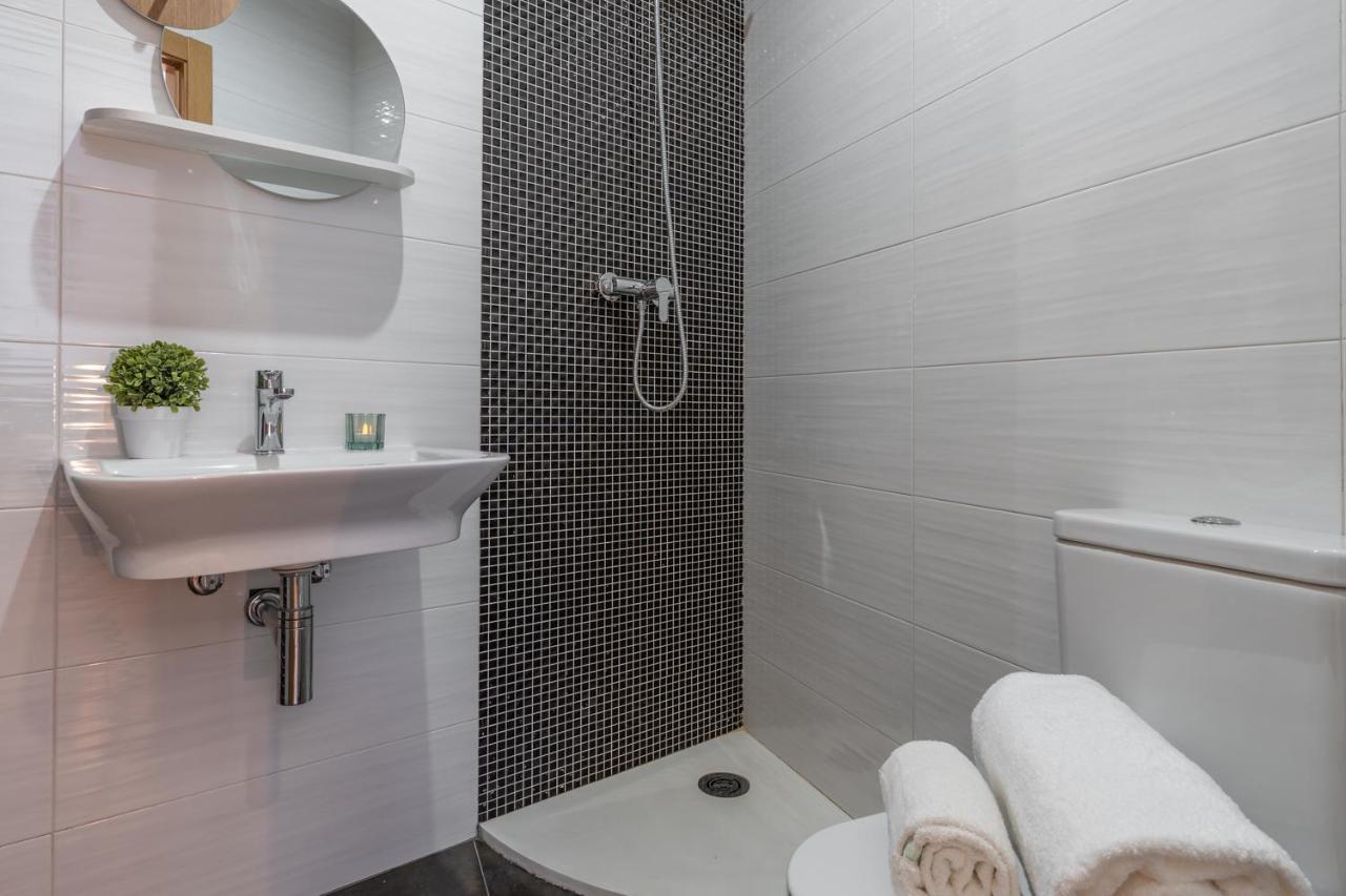 Tuguest Postigo II Catedral Apartment - Free Parking Granada Luaran gambar